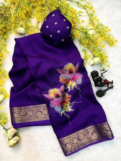 Vastrangan marsh mellow self saree